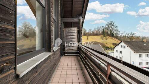 Balkon 2 - 3 Zimmer Etagenwohnung zum Kaufen in Burgkirchen an der Alz (DG)
