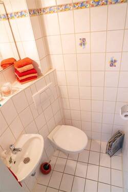WC - 