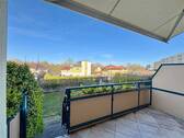 Balkon Wohnzimmer Blick - Etagenwohnung mit 59,00 m² in Berlin zum Kaufen