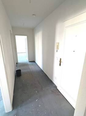 Eingangsbereich mit Flurniesche - 3 Zimmer Etagenwohnung zur Miete in Berlin