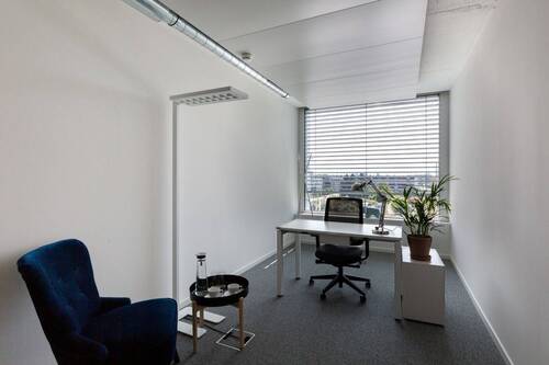 Spaces Ambassador 4788 House Zurich Switzerland Of - Wunderschön eingerichtete Büroräume für 2 Personen in Spaces The Cradle