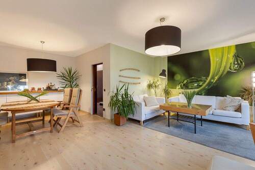 Wohn-/Essbereich - In der Stadt und doch im Grünen - Top gepflegtes Reihenmittelhaus