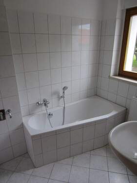 Bad - 4 Zimmer Etagenwohnung zur Miete in Eisenach