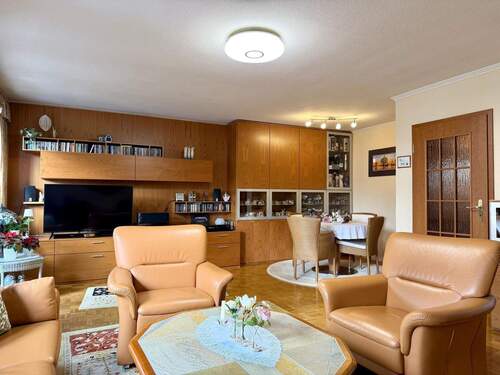 Wohn- und Esszimmer - 