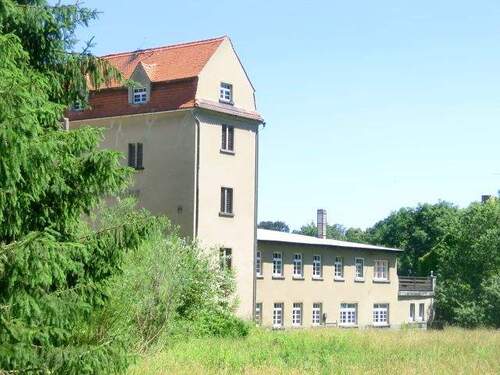 Silogebäude mit Anbau - Einfamilienhaus in Göda zum Kaufen