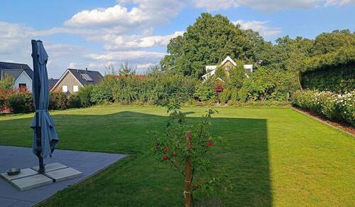 Garten mit Terrasse - 