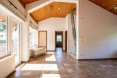 18326 Wohnzimmer Nebenhaus - 