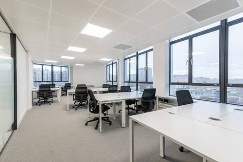 Spaces Castle Park 5415 Bristol UK Large Office (К - 