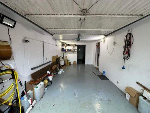Garage - 