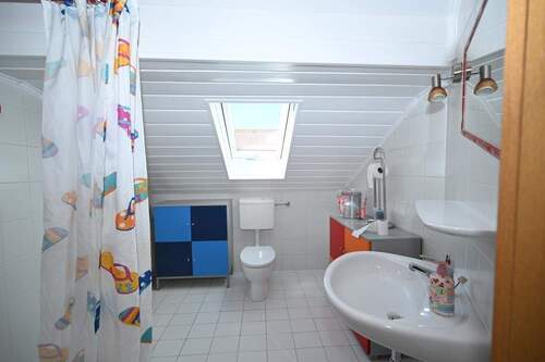 ... mit Duschbad - 