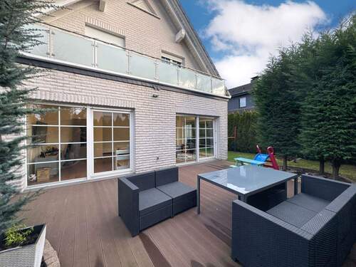 Terrasse - Schnell verfügbar - Modernes EFH mit Wintergarten, Garten und Garage in ruhiger Lage - Gerresheim