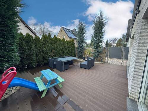 Terrasse - 6 Zimmer Einfamilienhaus zum Kaufen in Düsseldorf