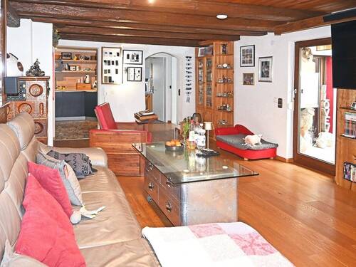 Wohnzimmer - 7 Zimmer Einfamilienhaus zum Kaufen in Bad Waldsee