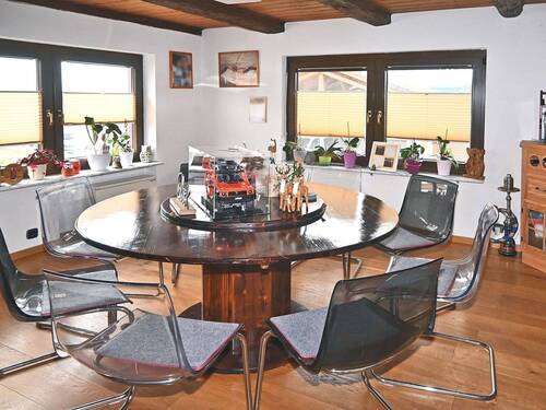 Wohn-, Essbereich - 7 Zimmer Einfamilienhaus in Bad Waldsee
