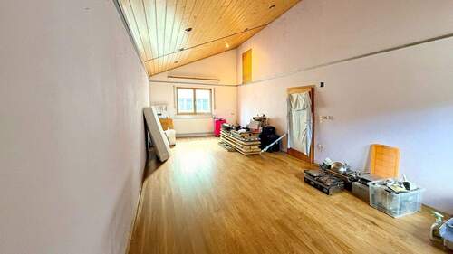 Zimmer im Anschluss an den Laden EG - 