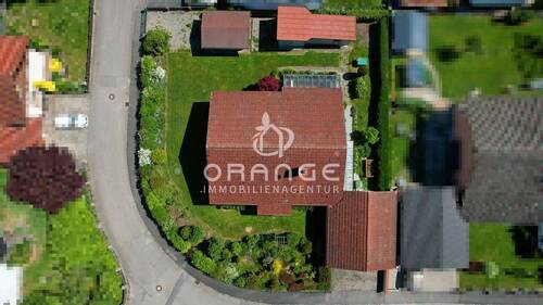 Luftansicht gesamt - 5 Zimmer Bungalow zum Kaufen in Malching