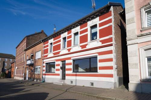 WWW.BOUWENS.DE - 8 Zimmer Mehrfamilienhaus, Wohnhaus zum Kaufen in Gangelt