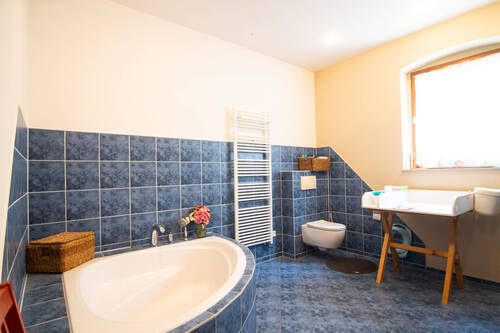 Wannenbad im EG - 