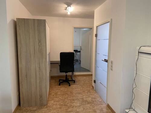 Flur - 2 Zimmer Etagenwohnung in Hausen