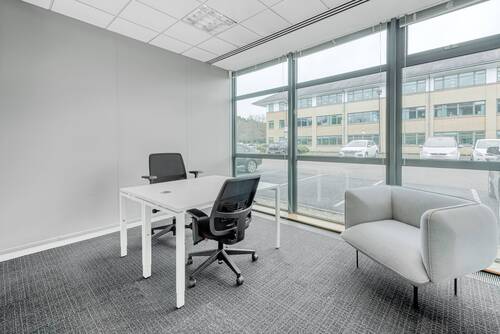 Regus Quatro House 216 Frimley UK Small Office.jpg - Mitgliedschaften für flexible Büros in Regus Frankfurt, Römerhof