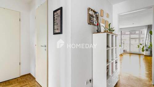 Flur 1 - Etagenwohnung mit 76,00 m² in Frankfurt am Main zum Kaufen