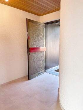 Hauseingang - 5 Zimmer Reihenendhaus zum Kaufen in Grevenbroich