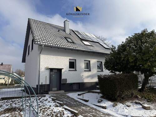 Vorderseite - 5 Zimmer Mehrfamilienhaus, Wohnhaus zum Kaufen in Singen / Beuren an der Aach