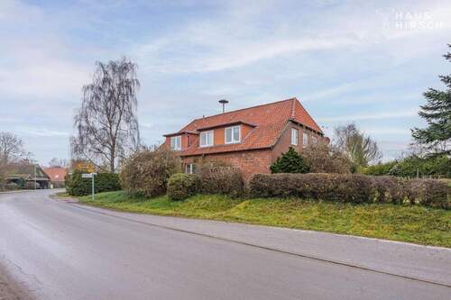 Straßenansicht 2 - 1 Zimmer Mehrfamilienhaus, Wohnhaus zum Kaufen in Stockelsdorf