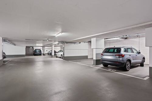 Tiefgaragenstellplatz - 