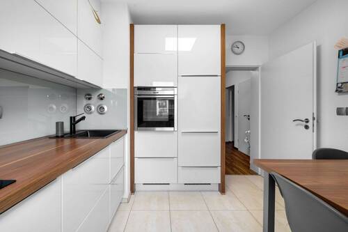 KÜCHE_2 - Sorgenfrei Wohnen: MODERNE 3-ZIMMER-WOHNUNG in Mainz-Hechtsheim