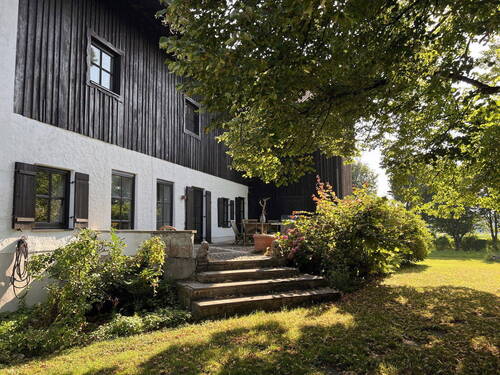 Terrasse Nordseite - Bauernhaus in Bayern - modernisiert, großzügig & vielseitig