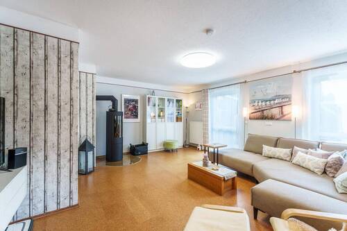 Wohnzimmer mit Kaminofen - 