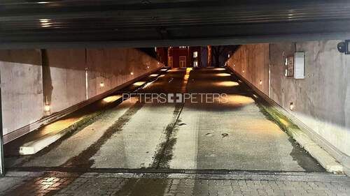 Ausfahrt beleuchtet - 