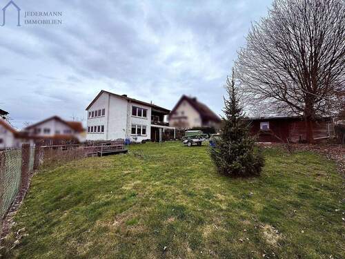 Garten - 7 Zimmer Mehrfamilienhaus, Wohnhaus in Heringen