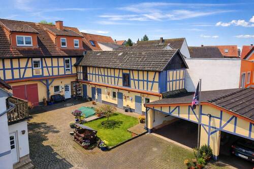 Haus, Nebengebäude Carport - 5 Zimmer Einfamilienhaus zum Kaufen in Niddatal