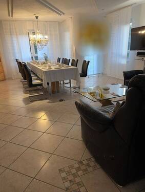 Wohn- und Esszimmer - 