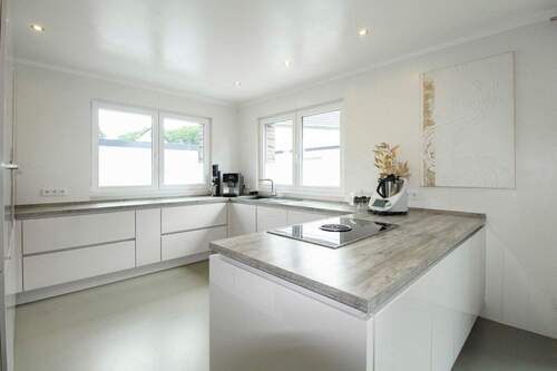 Küche - 5 Zimmer Einfamilienhaus in Hennef