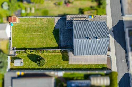 Aufnahme aus der Vogelperspektive - 4 Zimmer Einfamilienhaus zum Kaufen in Bad Endbach