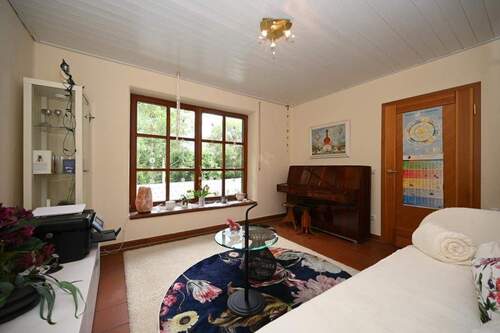 Büro im Erdgeschoss - 