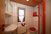 ... mit Duschbad - 