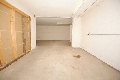 Garage Nebengebäude - 