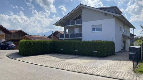Aussenansicht West - 4 Zimmer Etagenwohnung in Hopferau