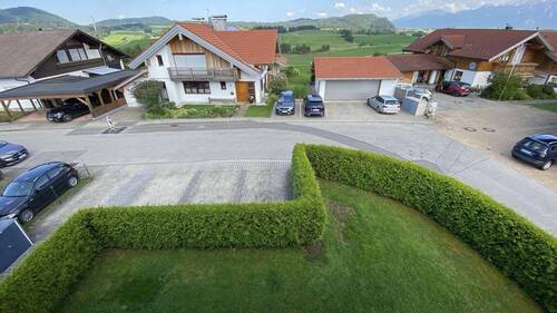 Stellplätze - Etagenwohnung mit 124,00 m² in Hopferau zum Kaufen