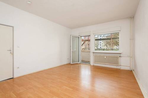 Wohnzimmer - 3 Zimmer Etagenwohnung in Berlin