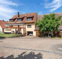 Attraktives 2-Familienhaus und Einfamilienhaus im Paket mit tollem Grundstück in Tuchenbach