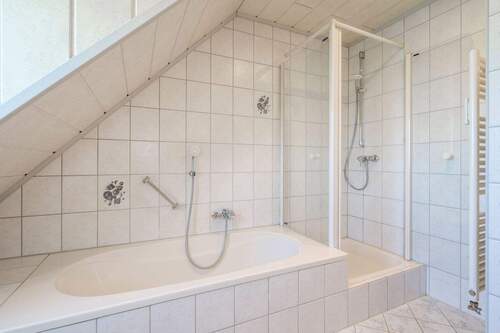 ZFH - DG - Badezimmer - 