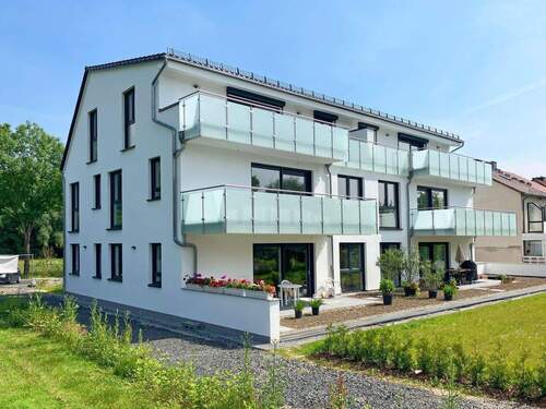 Ansicht_Südwesten.jpg - Exklusive 4-ZKB-Wohnung im Obergeschoss - tolle Lage Kassel-Jungfernkopf