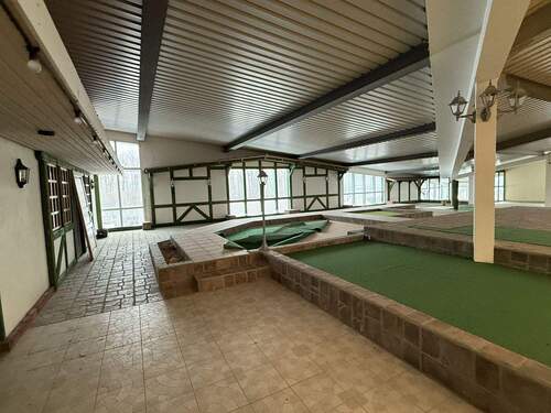 Fläche 10 - Halle in Holm