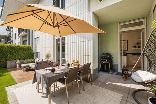 Terrasse mit Garten - 4 Zimmer Terrassenwohnung in München