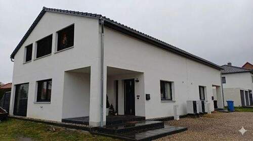 Eingang - Vermietete Doppelhaushälfte in Burg